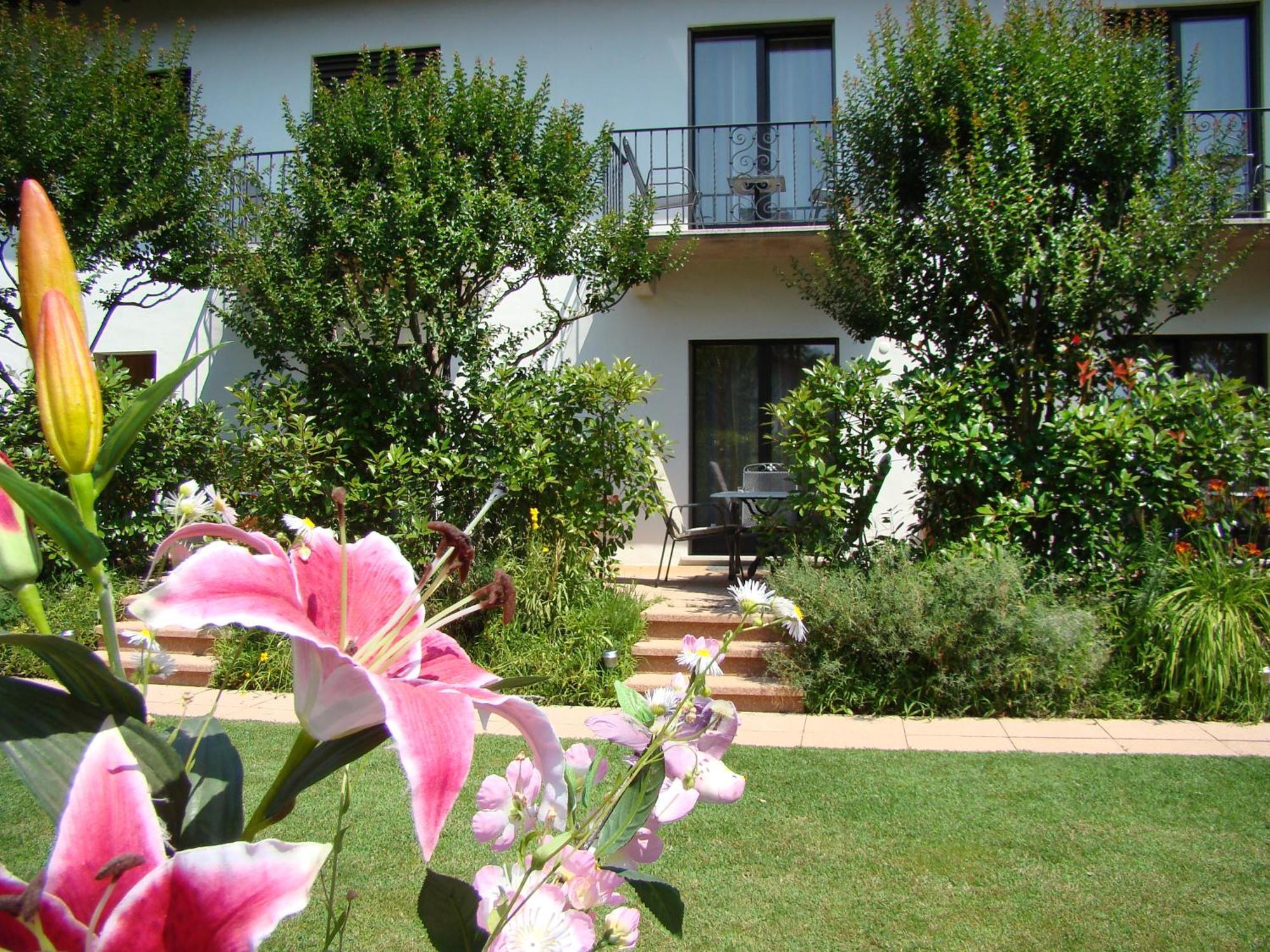Hotel Al Fiume Tegna Exterior foto