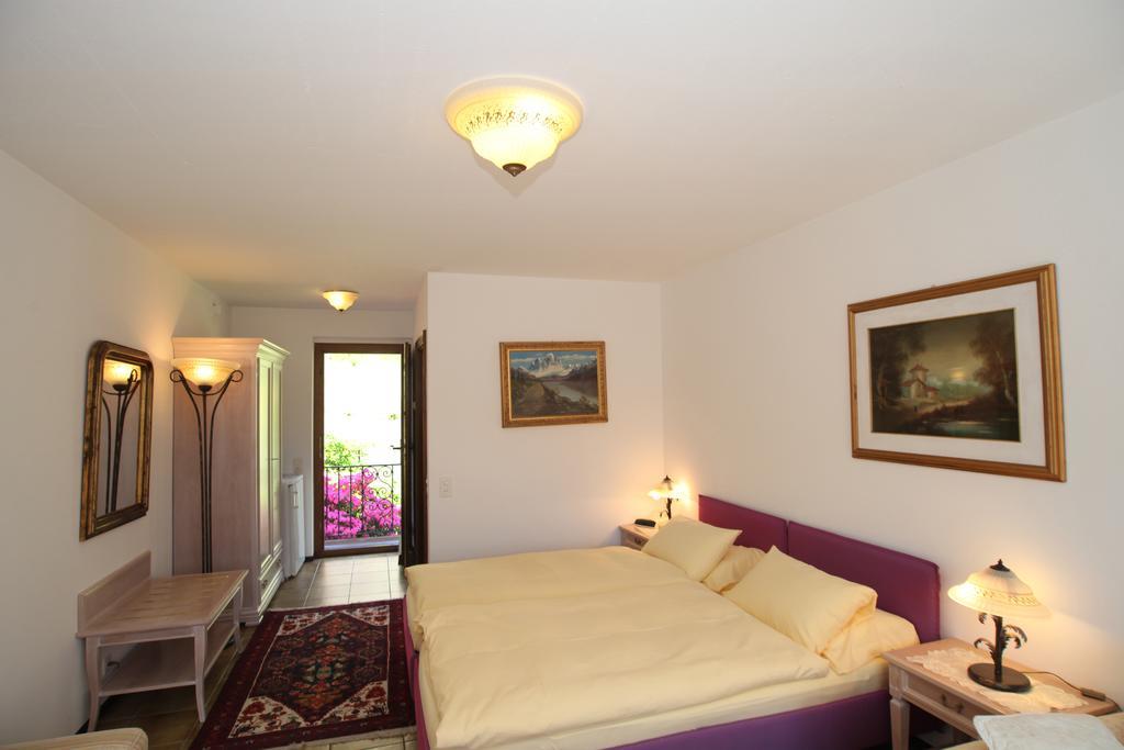 Hotel Al Fiume Tegna Quarto foto
